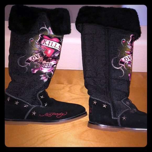 ed hardy boots size 9